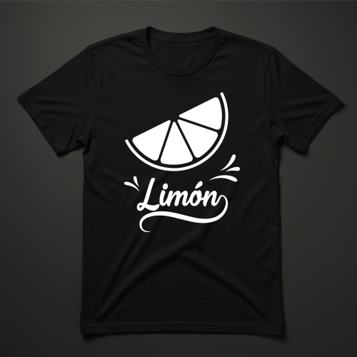 חולצה שחורה עם הדפס פלח לימון וכיתוב Limón בלבן