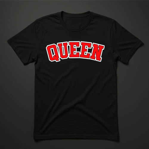 חולצת טישרט שחורה לנשים עם כיתוב QUEEN באדום